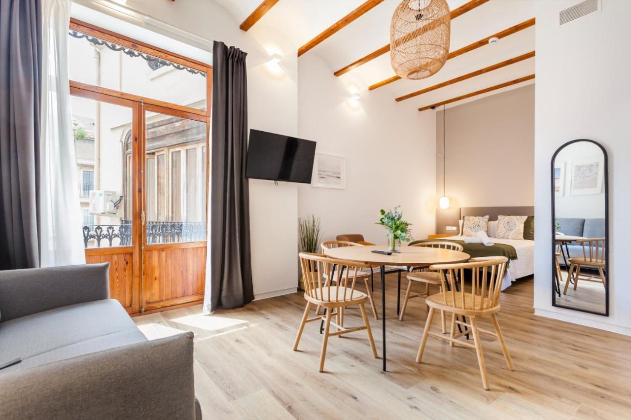 Puerto Beach Suites Valencia Bagian luar foto