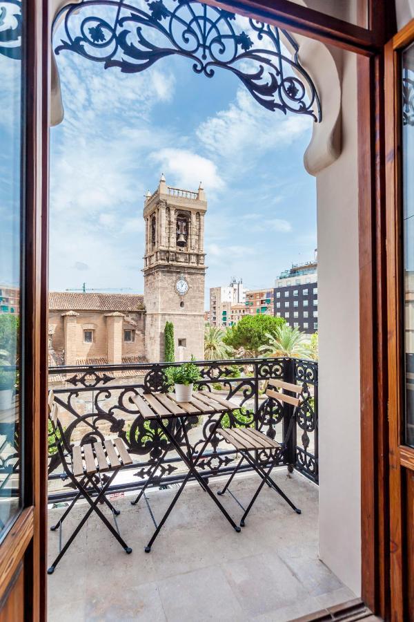Puerto Beach Suites Valencia Bagian luar foto