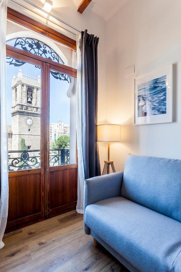 Puerto Beach Suites Valencia Bagian luar foto