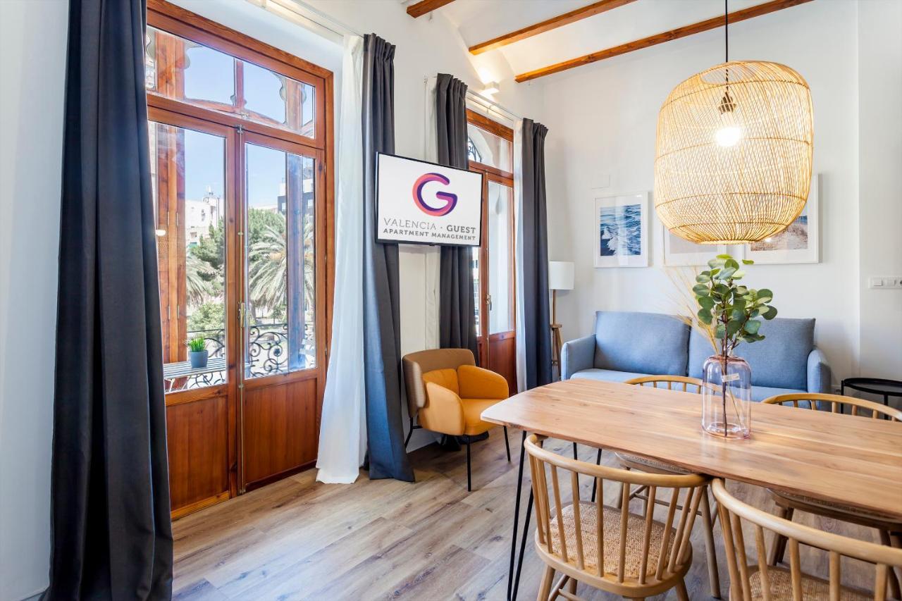 Puerto Beach Suites Valencia Bagian luar foto