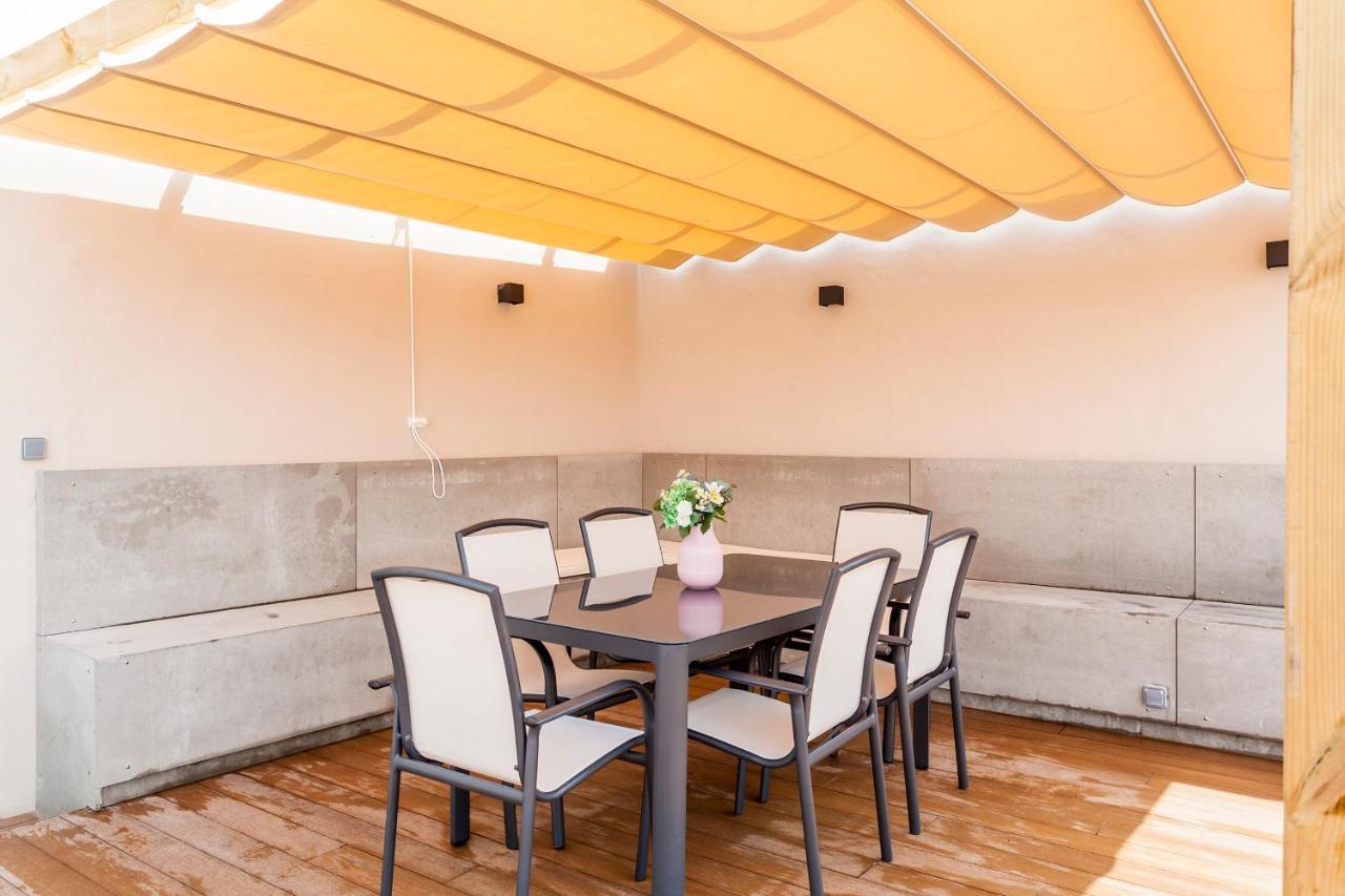Puerto Beach Suites Valencia Bagian luar foto