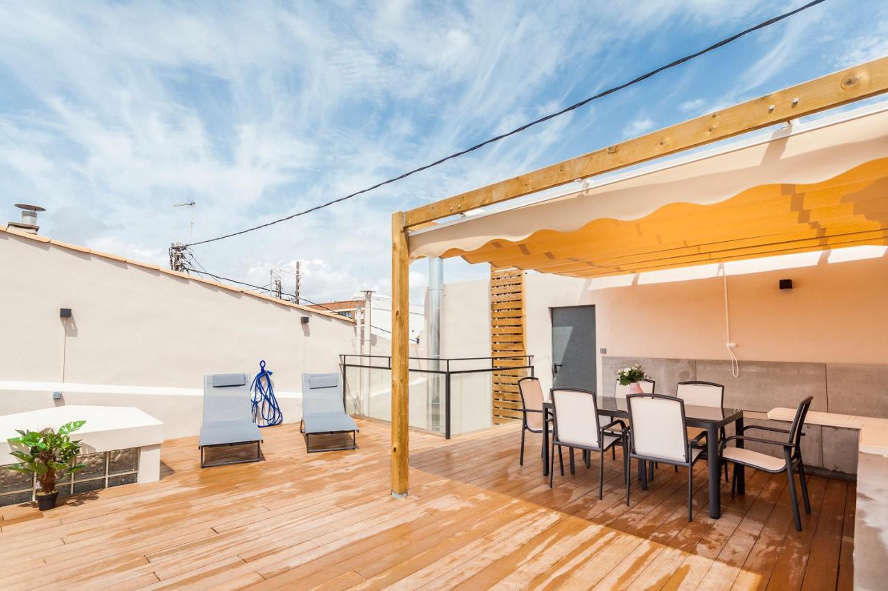 Puerto Beach Suites Valencia Bagian luar foto
