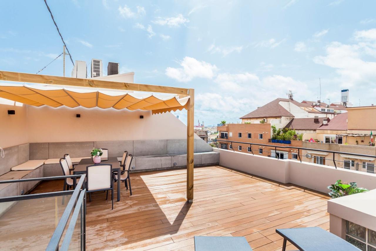 Puerto Beach Suites Valencia Bagian luar foto