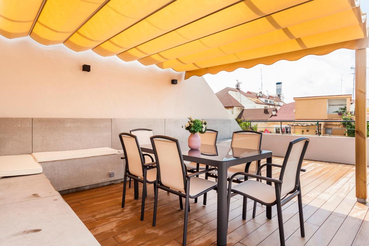 Puerto Beach Suites Valencia Bagian luar foto