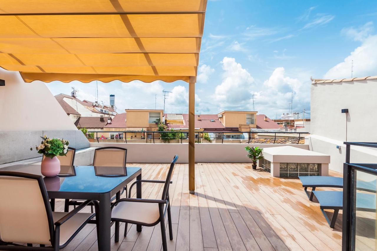 Puerto Beach Suites Valencia Bagian luar foto