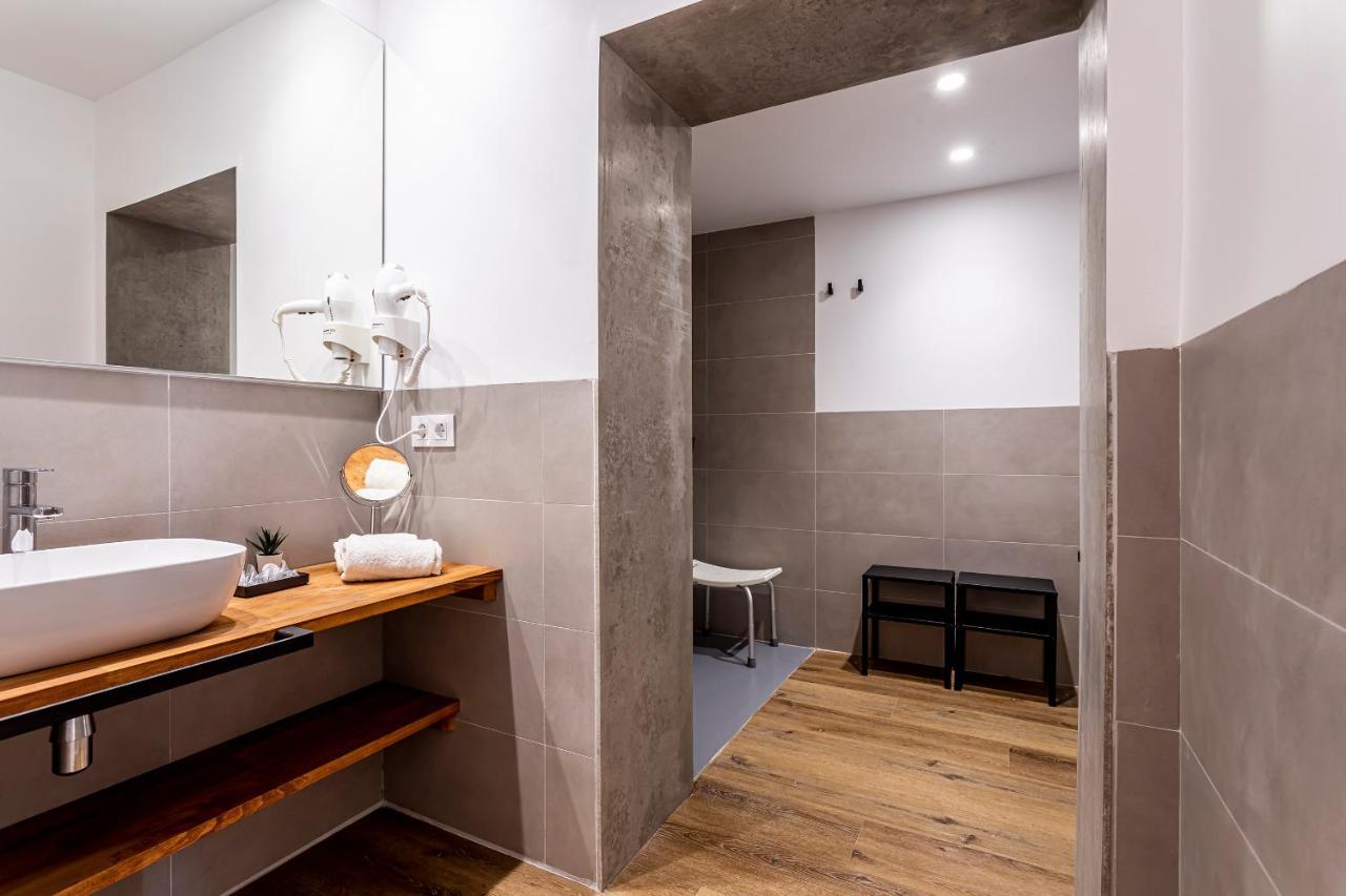 Puerto Beach Suites Valencia Bagian luar foto