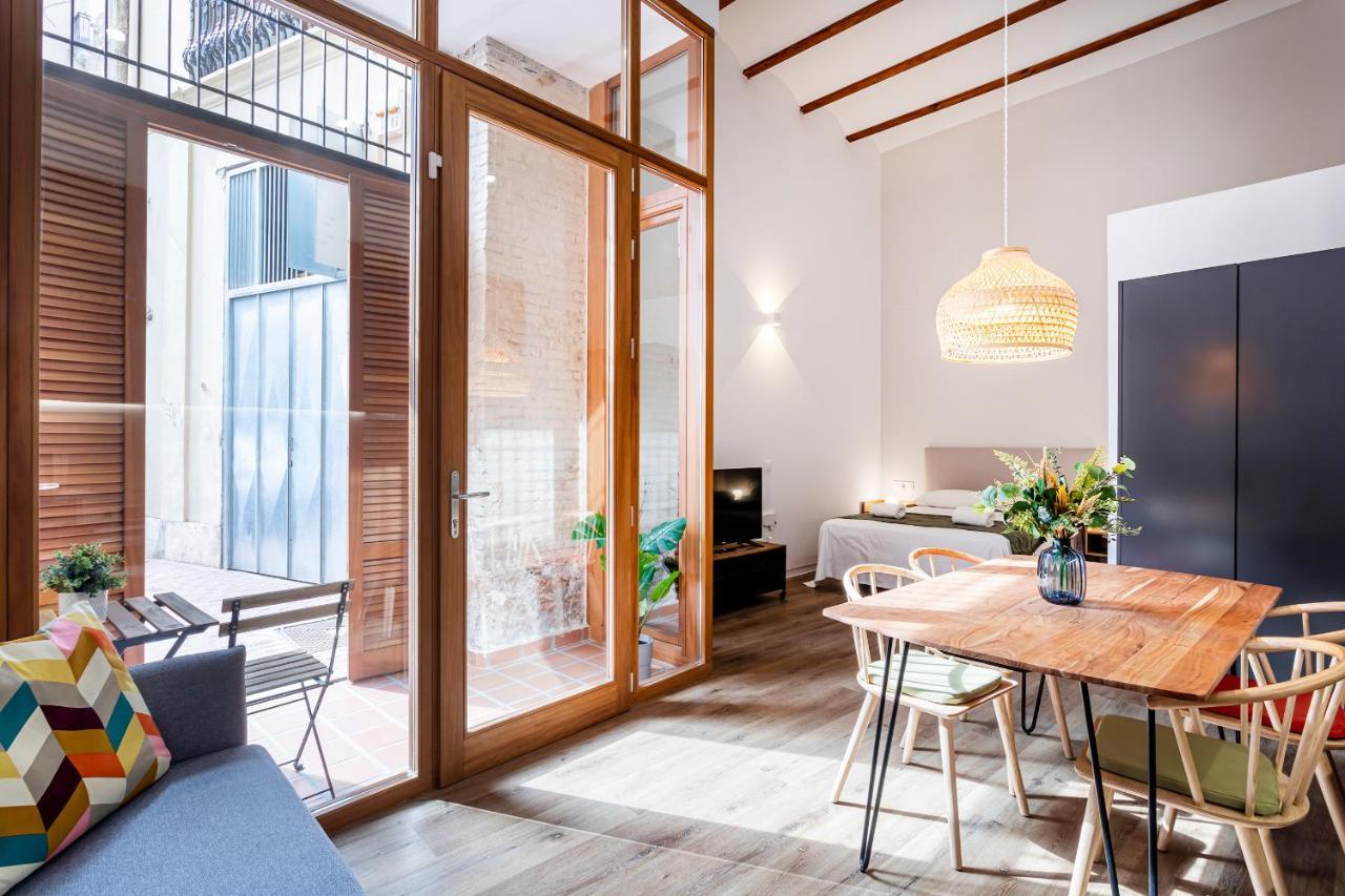 Puerto Beach Suites Valencia Bagian luar foto